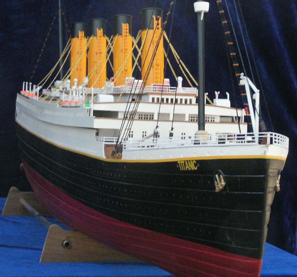 Titanic Ship Model Toys